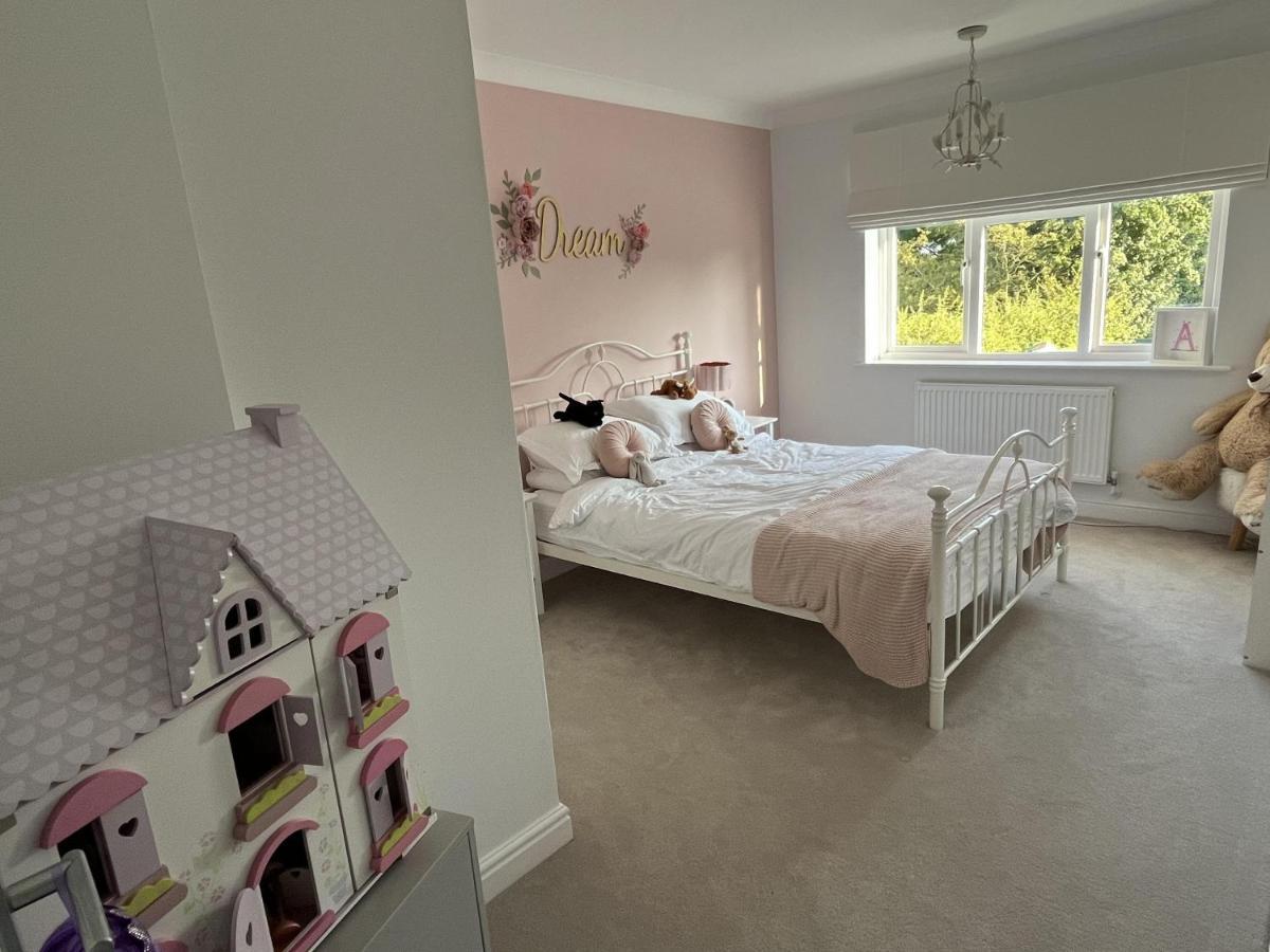 5 Bedroom 4 Bathroom Gym Playroom Country Home ليمينغتون المظهر الخارجي الصورة